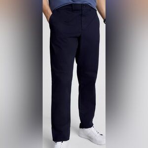 Tommy Hilfiger Slim Fit Men's Navy Chino Pants size 31x34